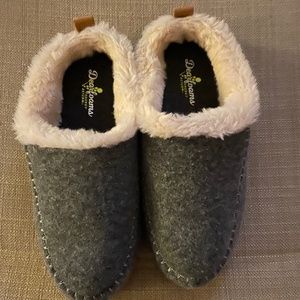 Dearfoam slippers